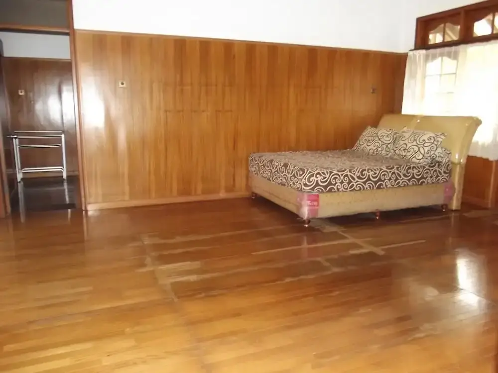 Депок: Rumah Utama