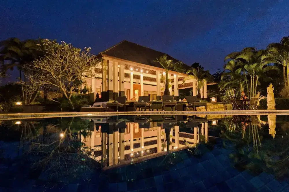Чангу: Villa Menari Bali
