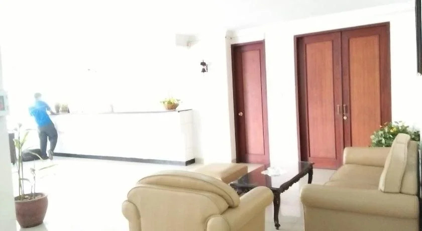 Паданг: Garuda Hotel