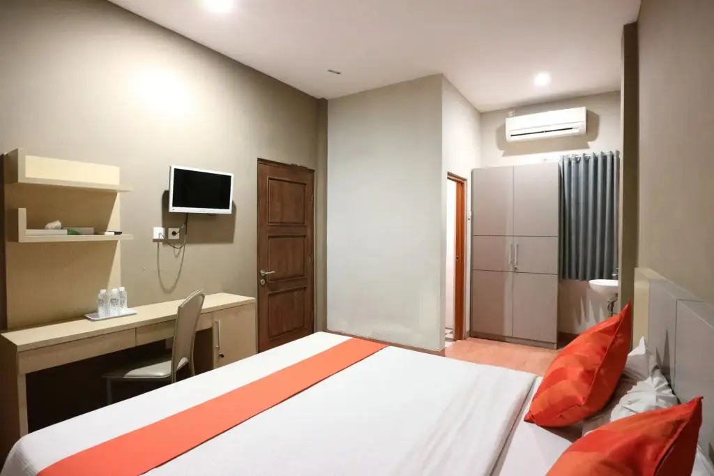 Батуретно: Tembok Batu Residence