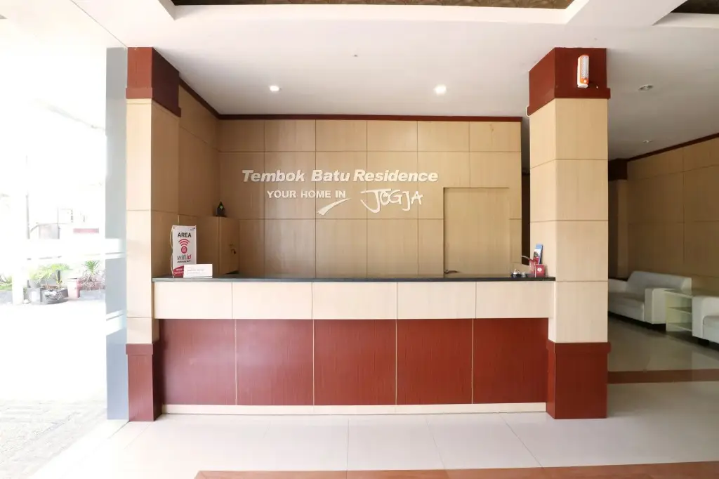 Батуретно: Tembok Batu Residence