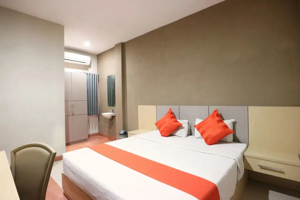 Батуретно: Tembok Batu Residence