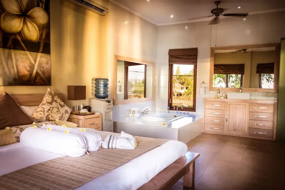 Саван: The Beach Front Villas - North Bali