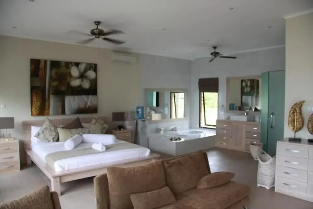 Саван: The Beach Front Villas - North Bali