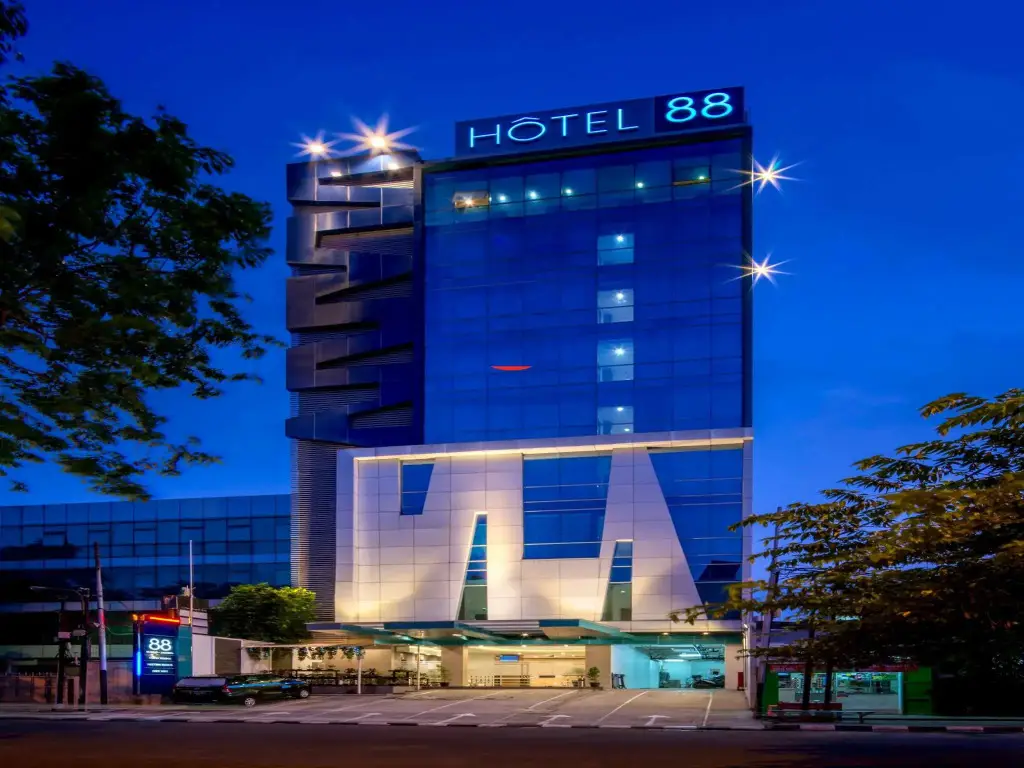 Hotel 88 Grogol by WH — фото 1