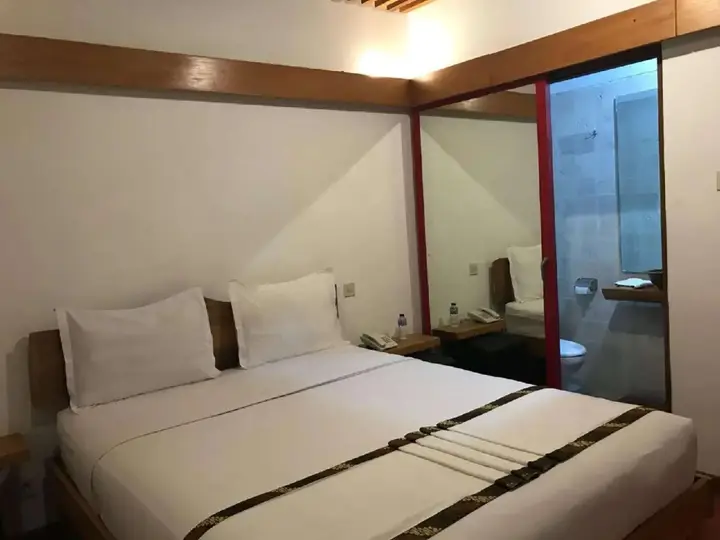 Бандунг: Flores Gallery Hotel