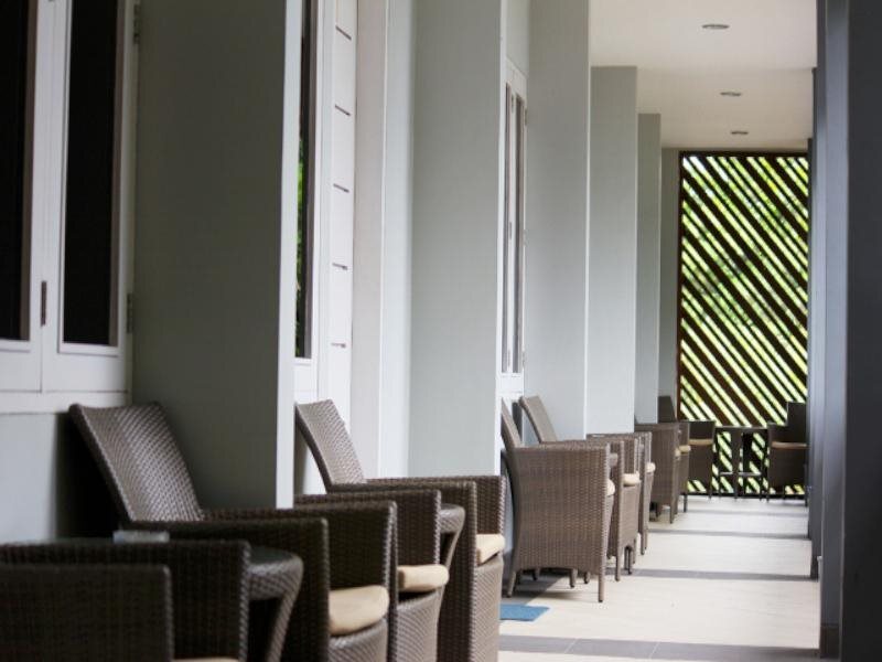 Паданг: Cavery Beach Hotel