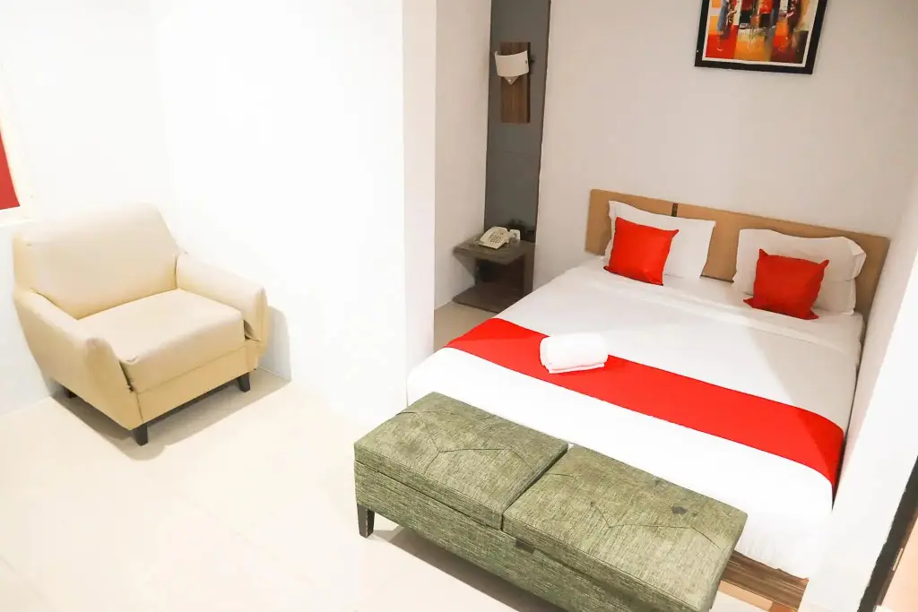 Манадо: De Nearby Hotel