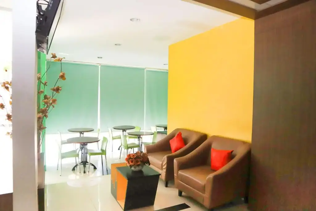 Манадо: De Nearby Hotel