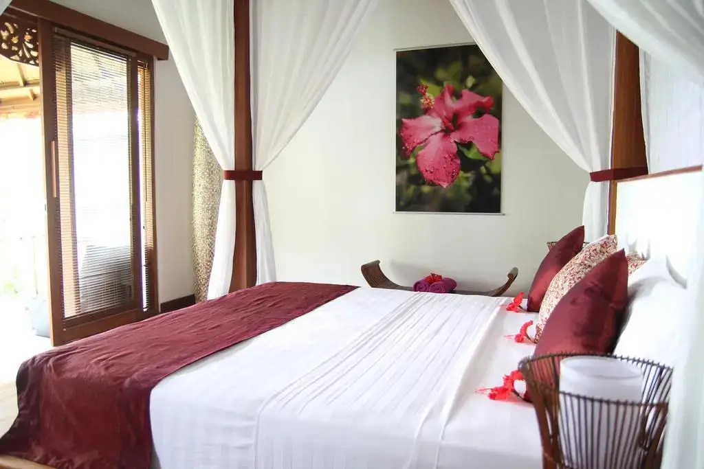 Бунутан: Bali Marina Villa's
