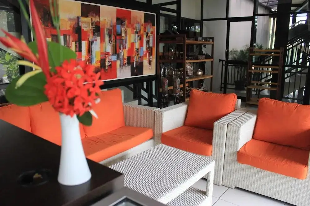 Сукарайя: Kyriad Bumi Cikeas Bogor