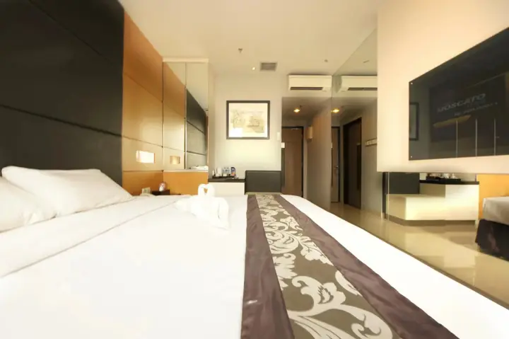 Джакарта: B Fashion Hotel