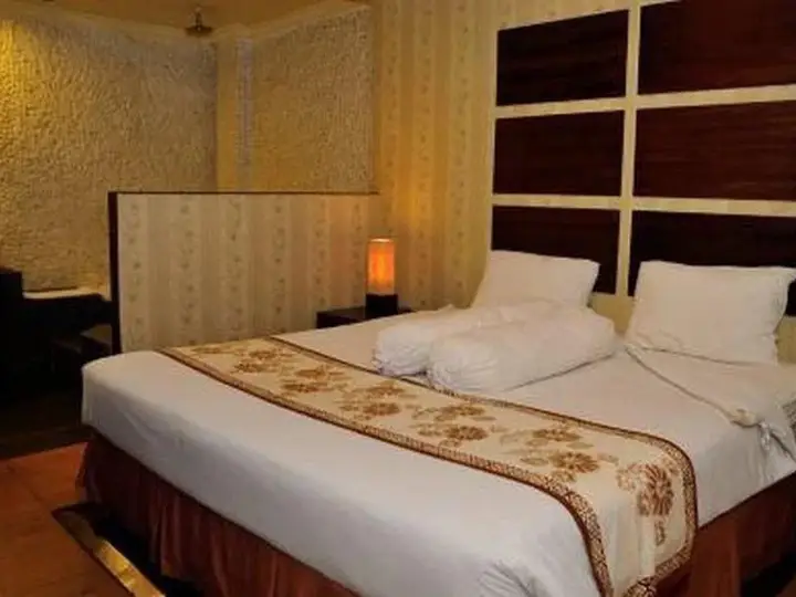 Чикаранг: L'Imperial Spatel Hotel