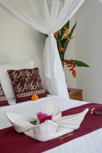 Умеаньяр: Villa Segara Indah and Tri Murti