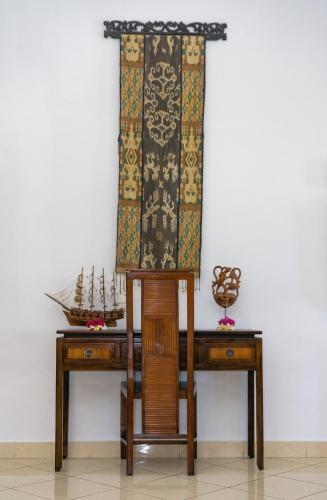 Умеаньяр: Villa Segara Indah and Tri Murti
