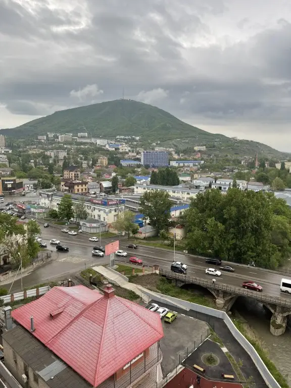Пятигорск: Апартаменты Квартира с видом на горы и речку