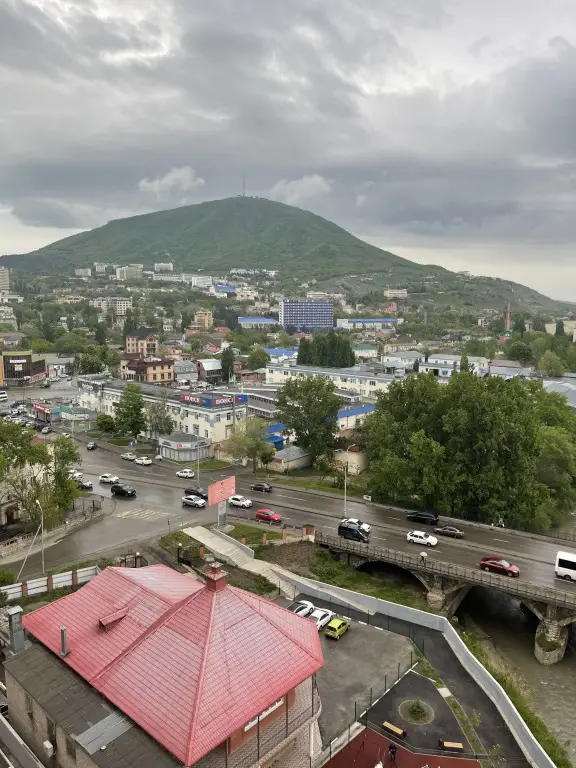 Пятигорск: Апартаменты Квартира с видом на горы и речку