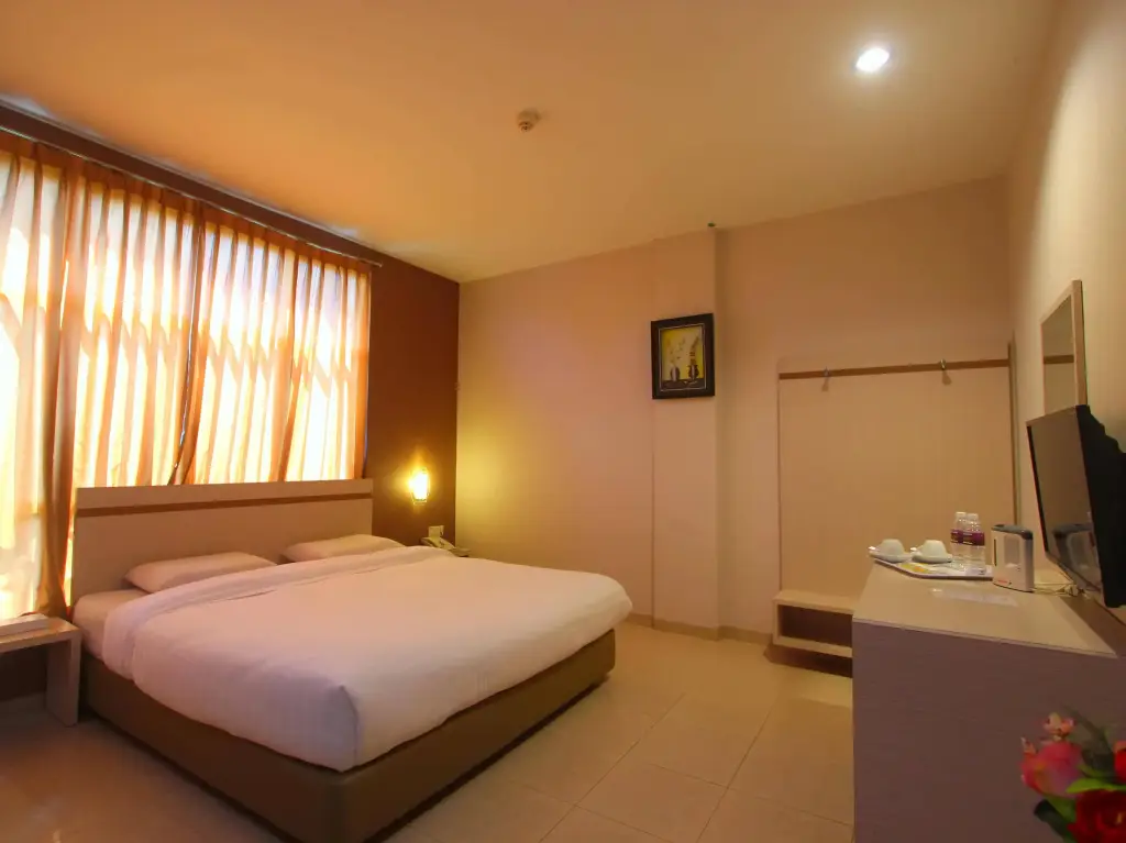 Батам: Lovina Inn Penuin Hotel