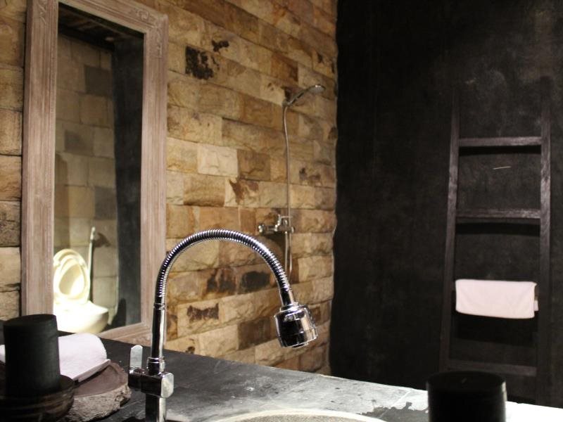 Тойа Бунгках: Madu Puri Spa Villa