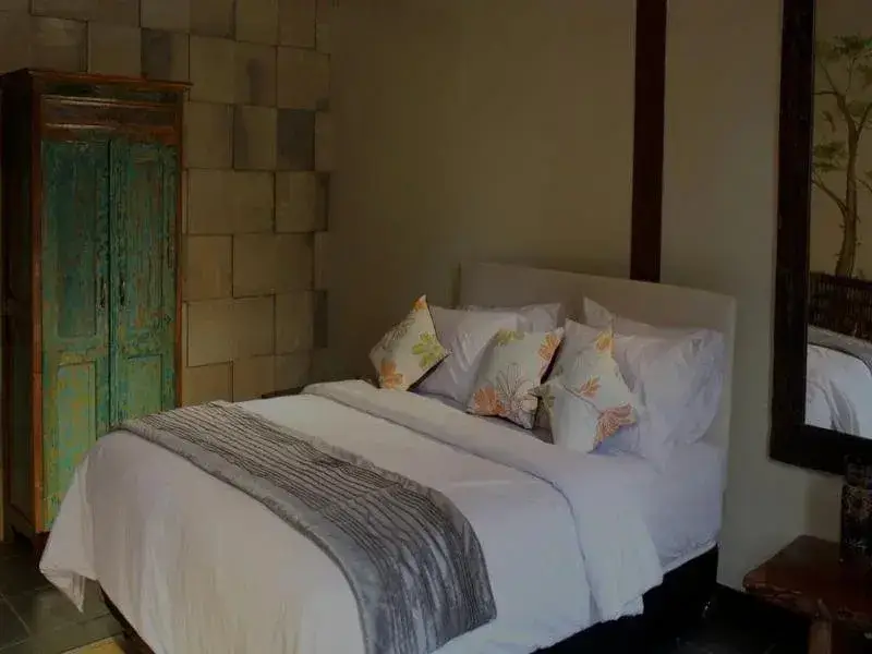 Тойа Бунгках: Madu Puri Spa Villa
