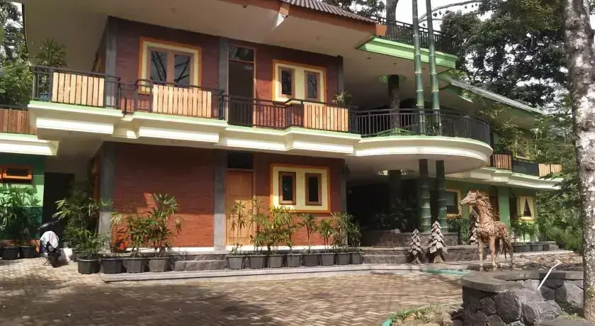Fresh Green Hotel & Kebun Fresh Green — фото 1
