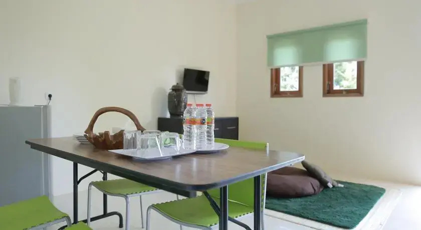 Травас: Fresh Green Hotel & Kebun Fresh Green