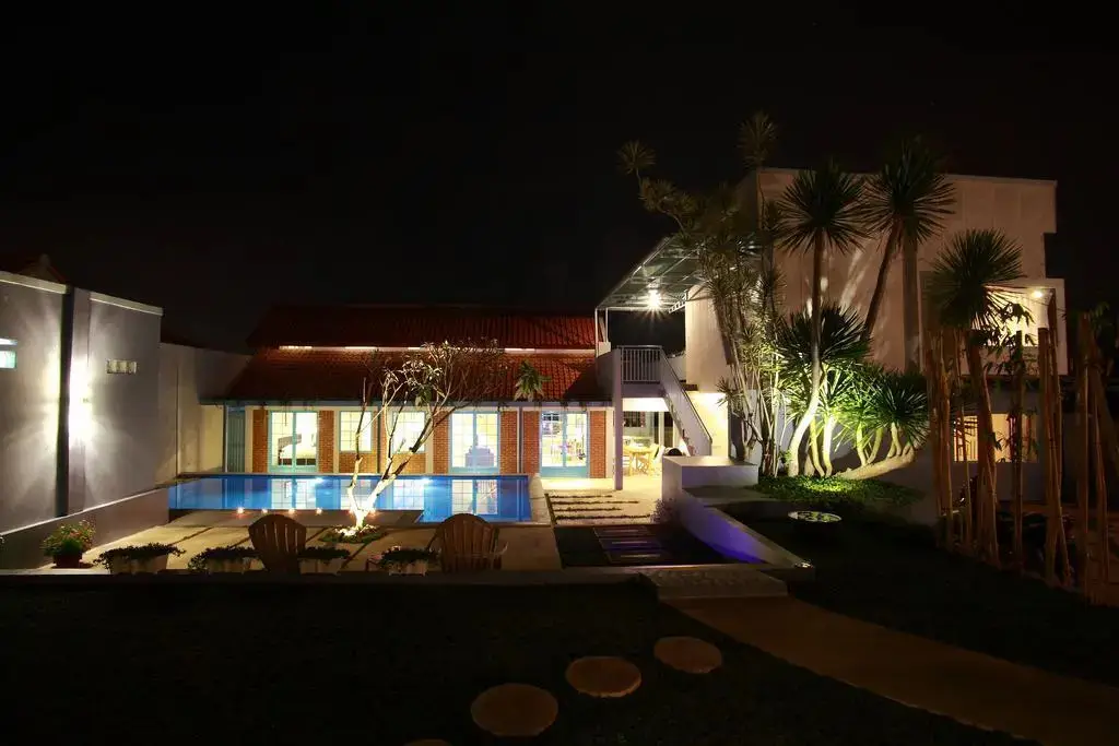Паромпонг: Barn Villa