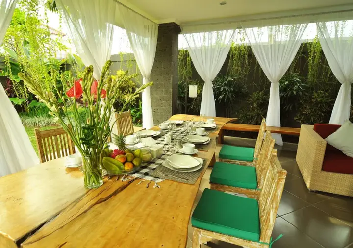 Чангу: Villa Safeer Bali