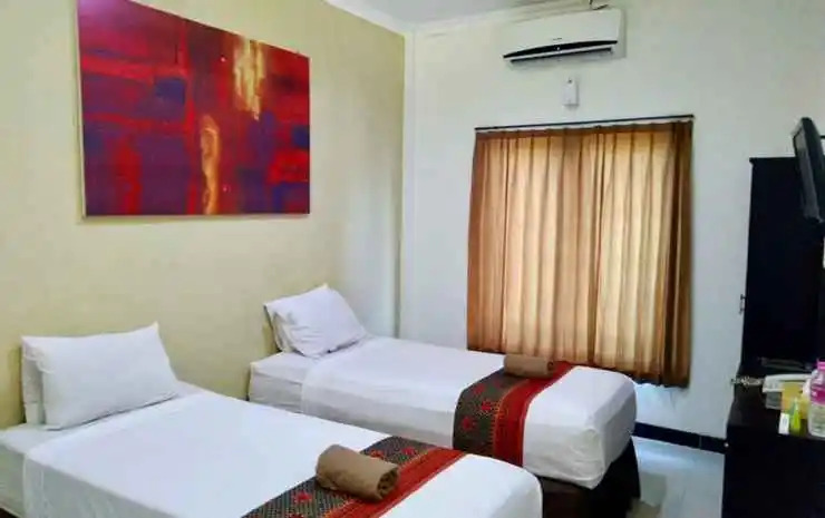 Бангунтапан: Tirta Kencana Hotel & Garden Resto