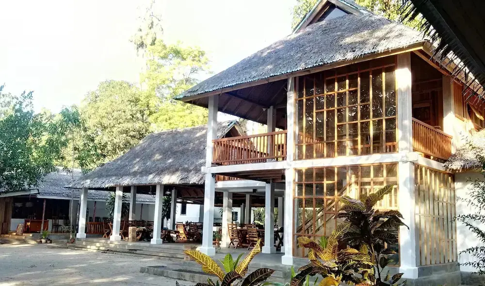 Вори: Jonaths Cottage Bunaken