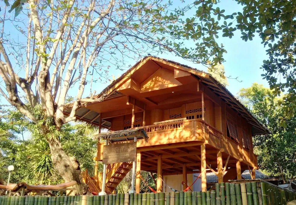 Вори: Jonaths Cottage Bunaken