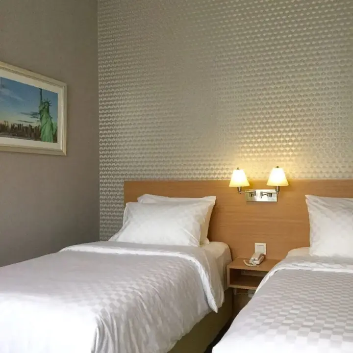 Джакарта: ehouzz