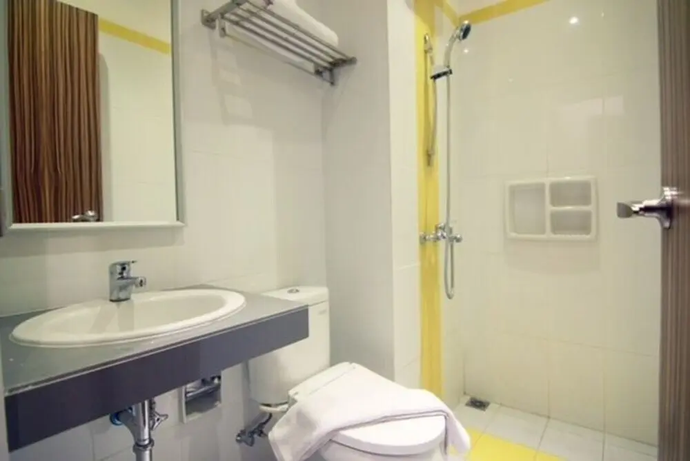 Джакарта: ehouzz