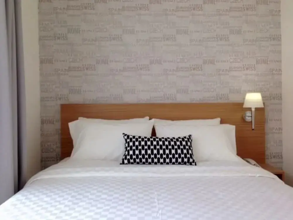 Джакарта: ehouzz