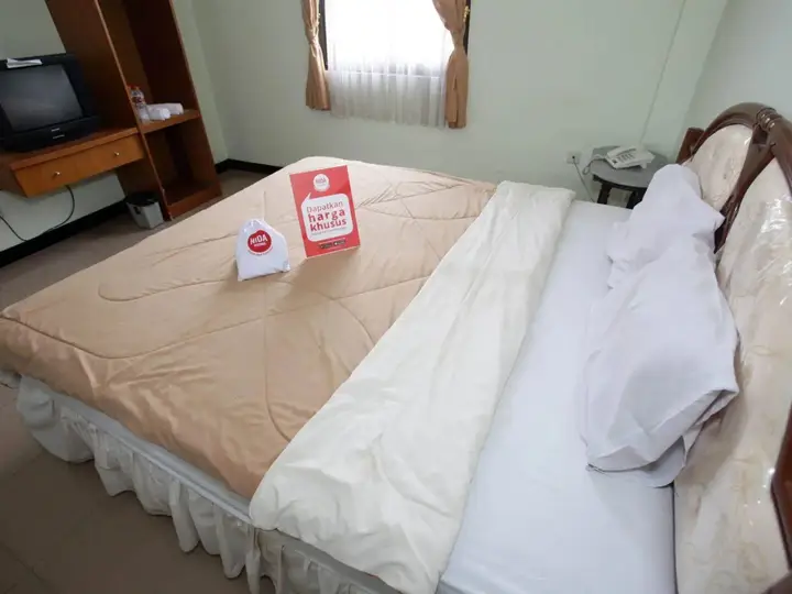 Джокьякарта: OYO 512 Ndalem Mantrijeron Hotel