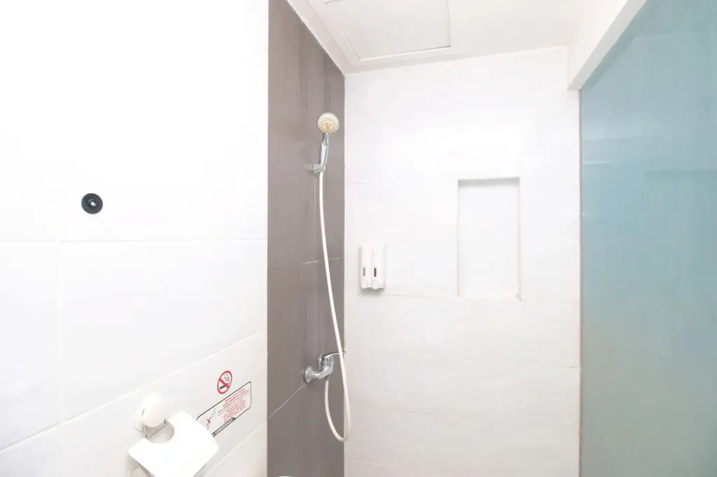 Джакарта: Residence 100
