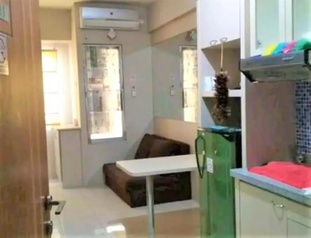 Сурабая: Apartement Puncak Permai Tower A by Nur Faizah