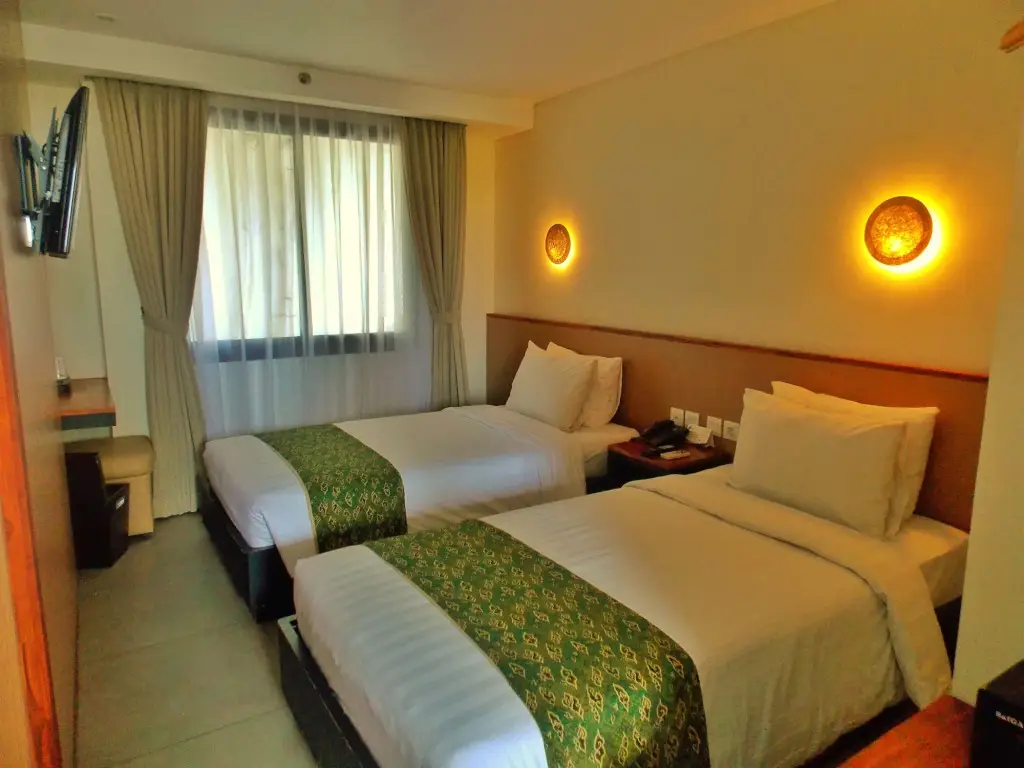 Кута: Hotel Dafam Savvoya Seminyak