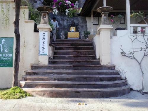 Бунутан: Sandhy Buddha Bungalow