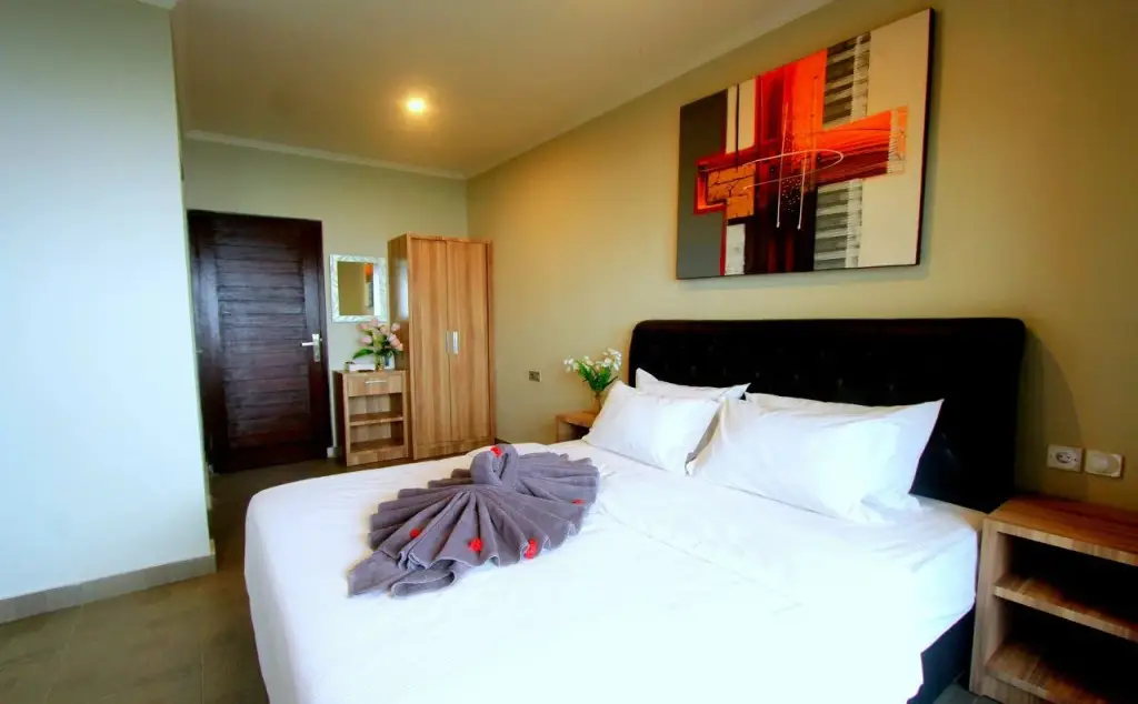 Бангли: The Cave Hotel