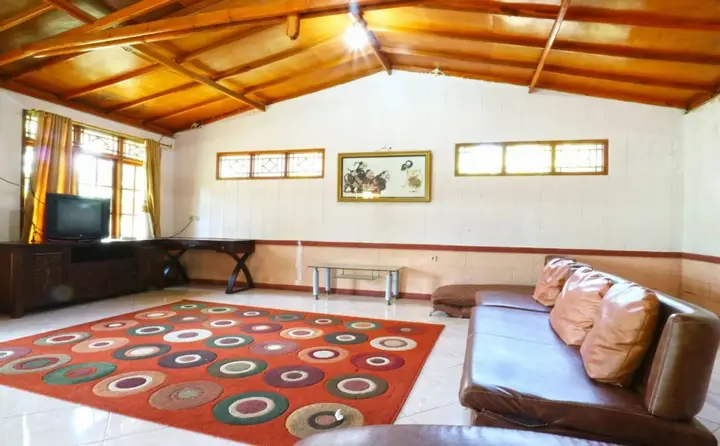 Сизаруа: Aquarius Orange Hotel & Villa