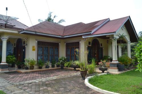 Guspriadi Homestay Madani — фото 1