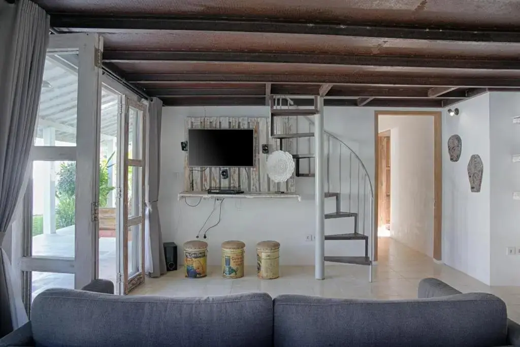 Пекату: Villa Tom & Lucie Bingin Beach