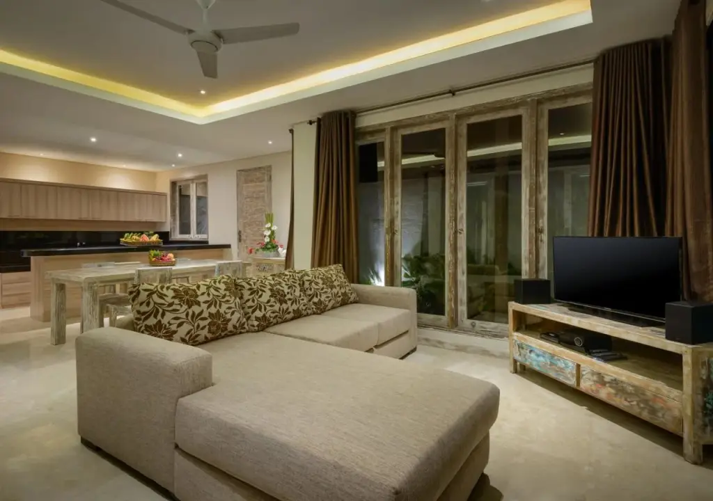 Джимбаран: Adinda Balangan Beach Villa