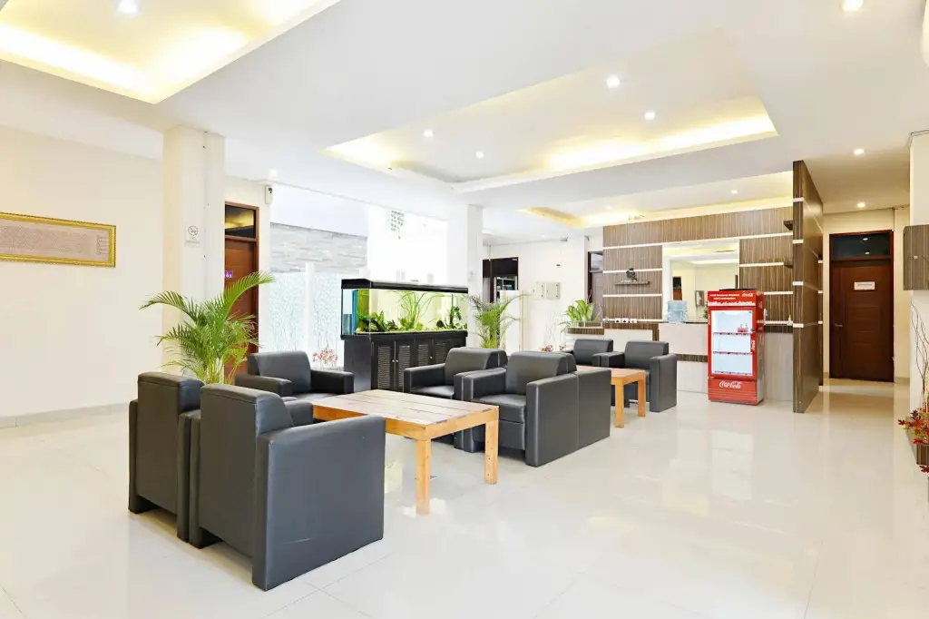 Бандунг: ZEN Rooms Riau Natuna