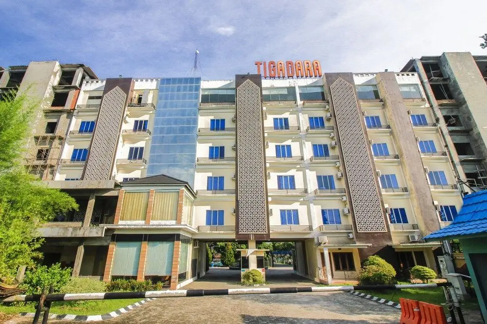 Пеканбару: OYO 1153 Tiga Dara Hotel & Resort Syariah
