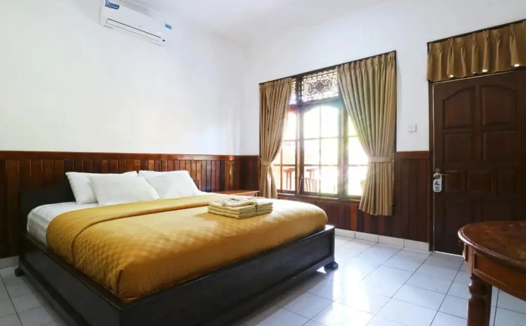 Лембонган-Айленд: Puri Nusa Beach Hotel