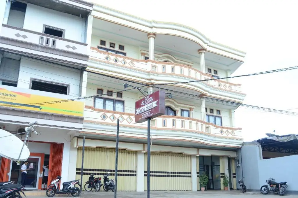Dena Hotel — фото 1