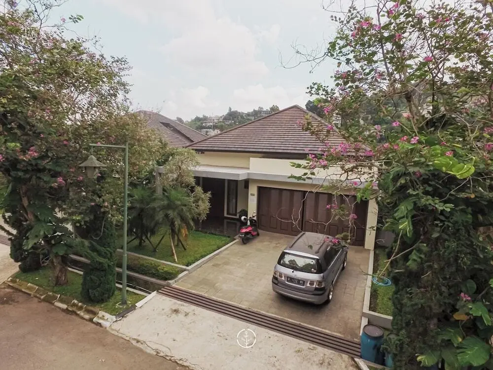Сименьян: Tulip Hill View 6BR Villa with pool and movie room