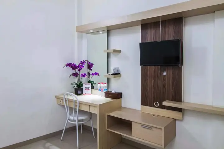 Бекаси: RedDoorz @ Jatiwaringin